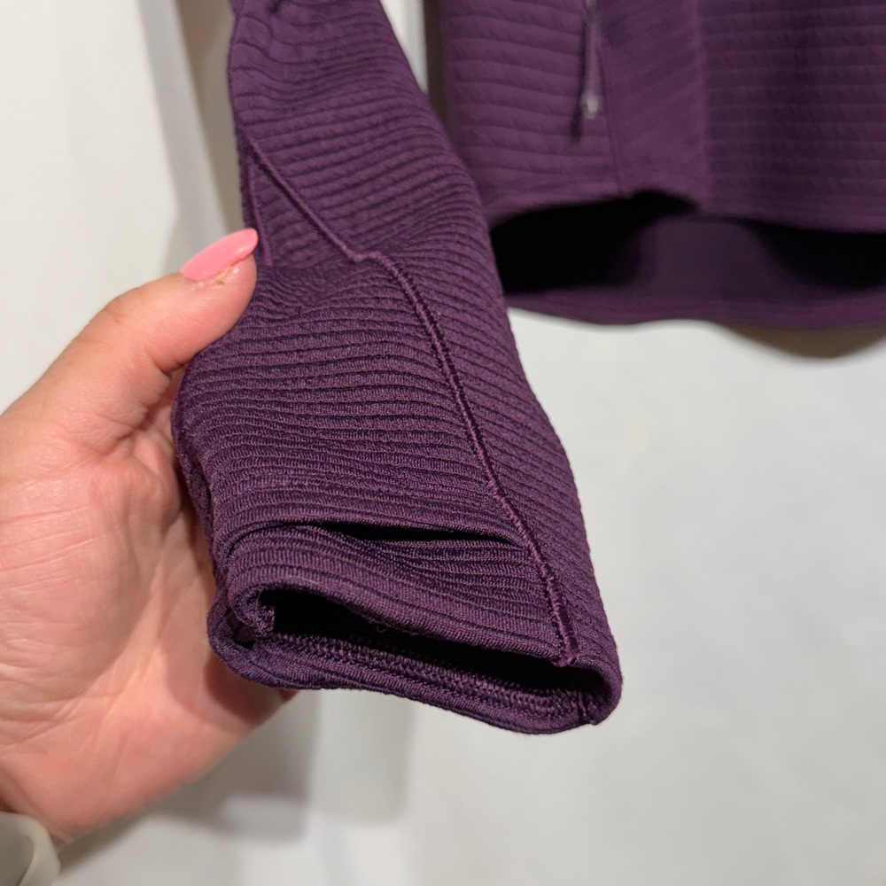 Lululemon Ventscape Hooded Balaclava Long Sleeve Dramatic Magenta Size 2 - Picture 8 of 11